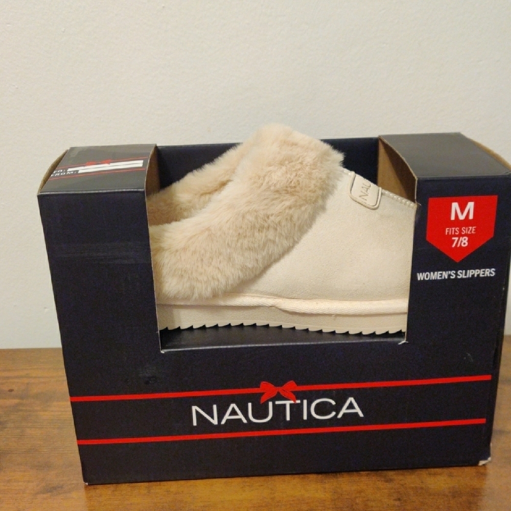 Nautica Beige Plush Slippers - Picture 10 of 15